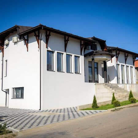 Aparthotel Prenociste Adria Vranje Exteriér fotografie